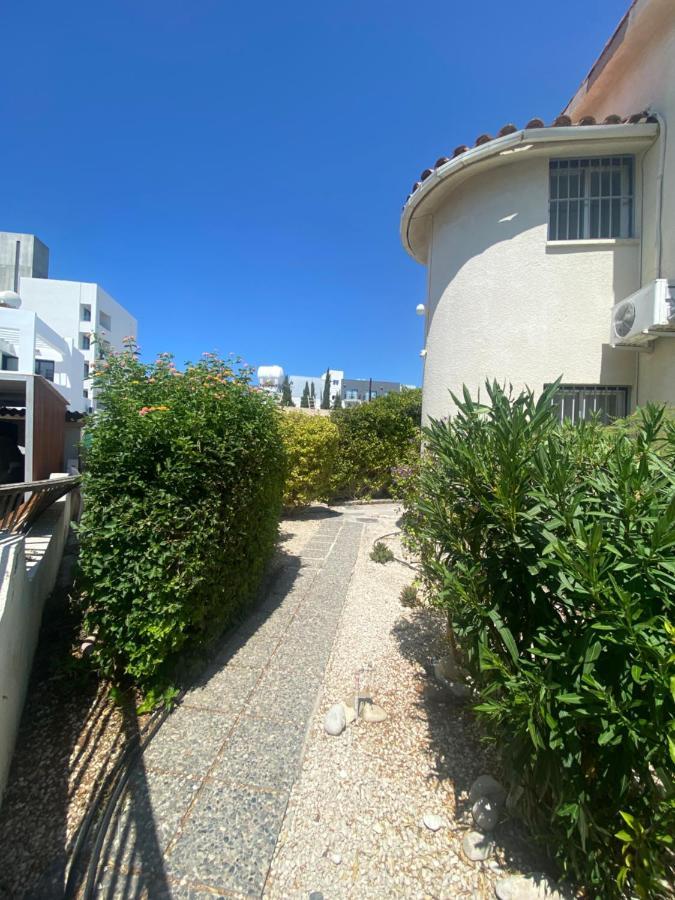 Seaside Maisonette 200M From Sea 파포스 외부 사진